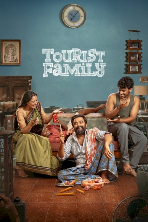 Tourist Family - poster